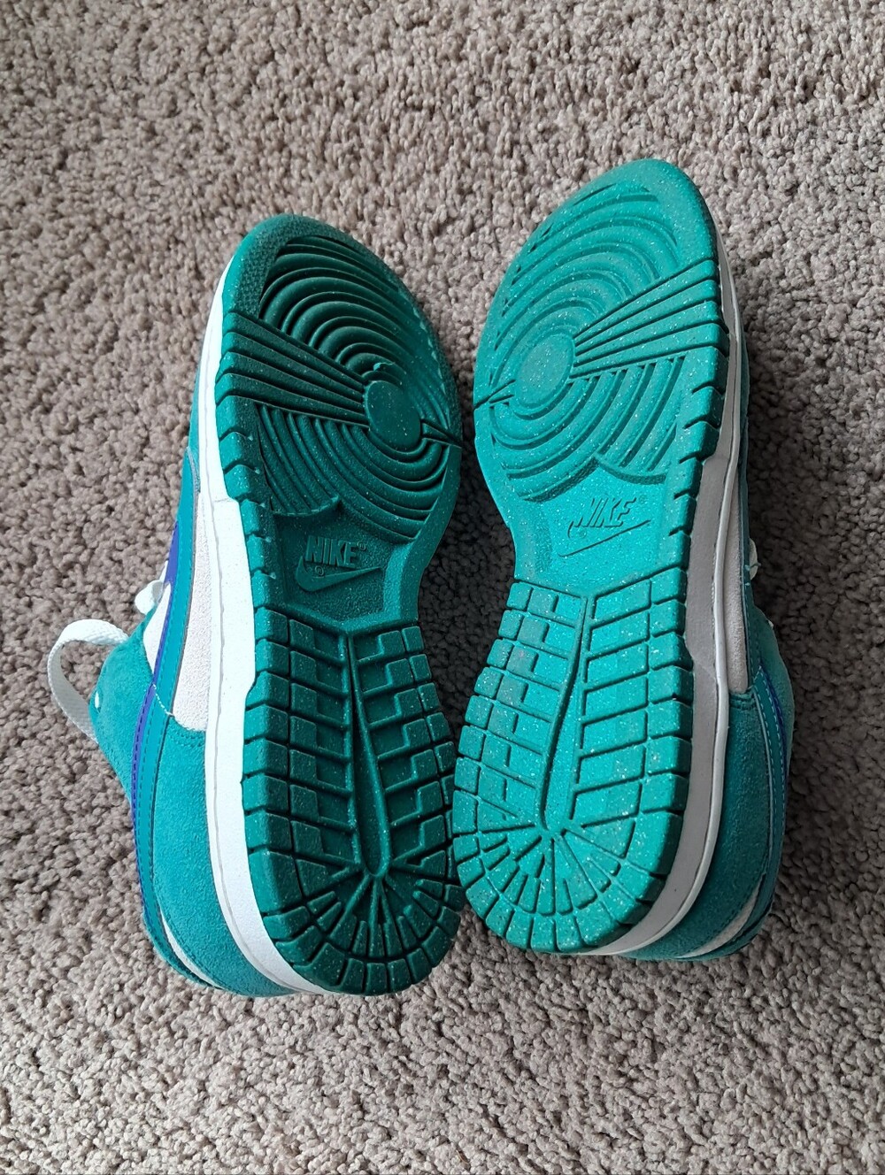 Nike Dunk Low SE Neptune Green Sail Lapis Colorway DO9457-101 Size 8.5 - Picture 7 of 9